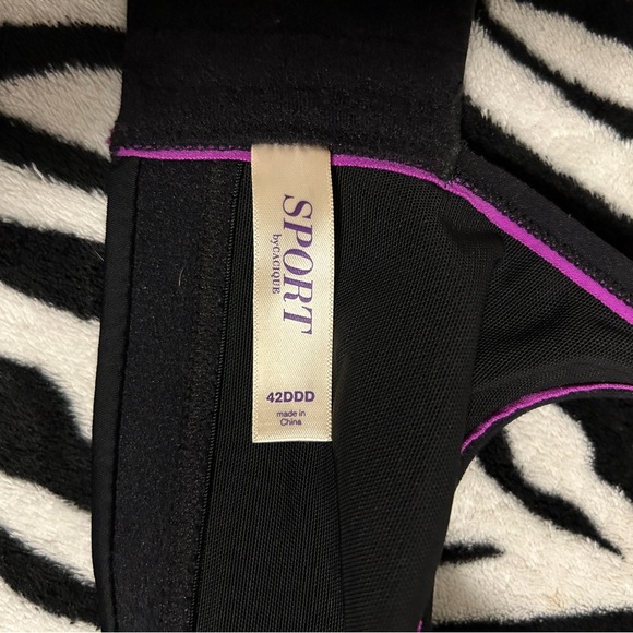 Cacique sz 42DDD adjustable strap wired sports bra - Picture 3 of 6
